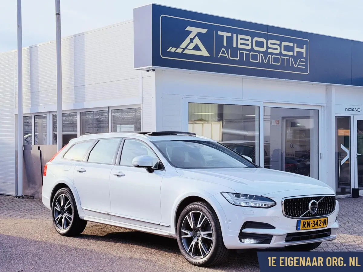 2.0 T5 AWD PRO PANORAMA 360 gr CAM