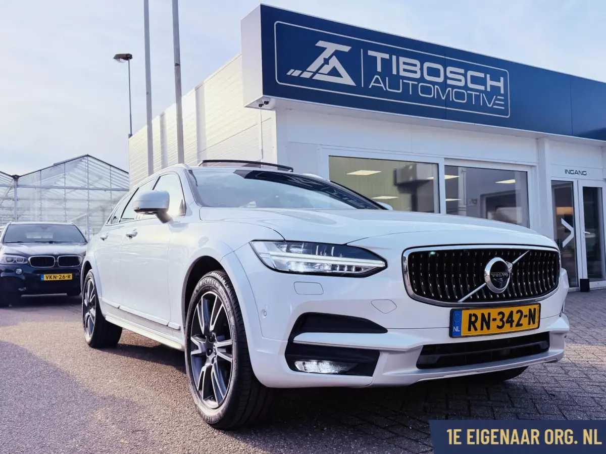 2.0 T5 AWD PRO PANORAMA 360 gr CAM