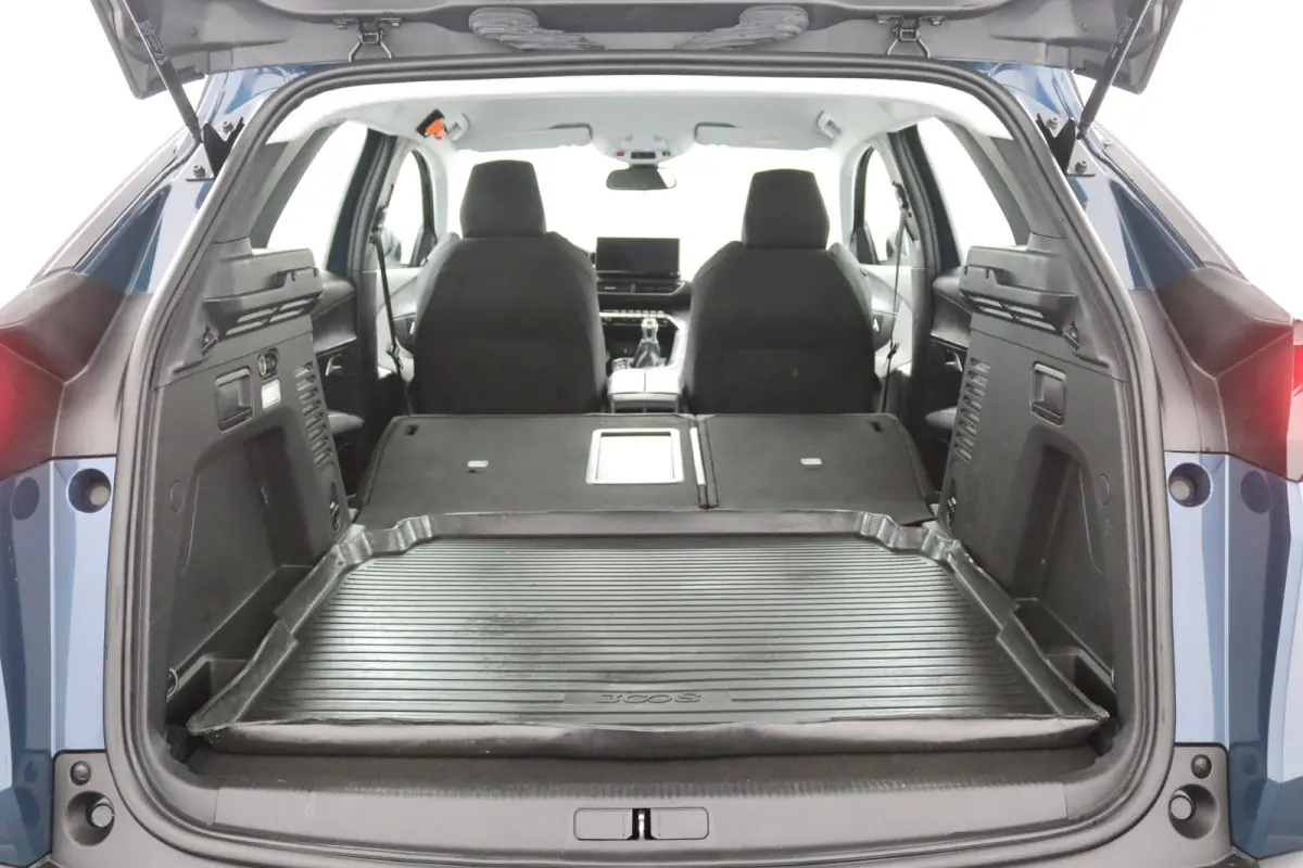 1.2*FACELIFT*CARPLAY*NAVI*CRUISE*ECC*HAAK*CAM*LED*