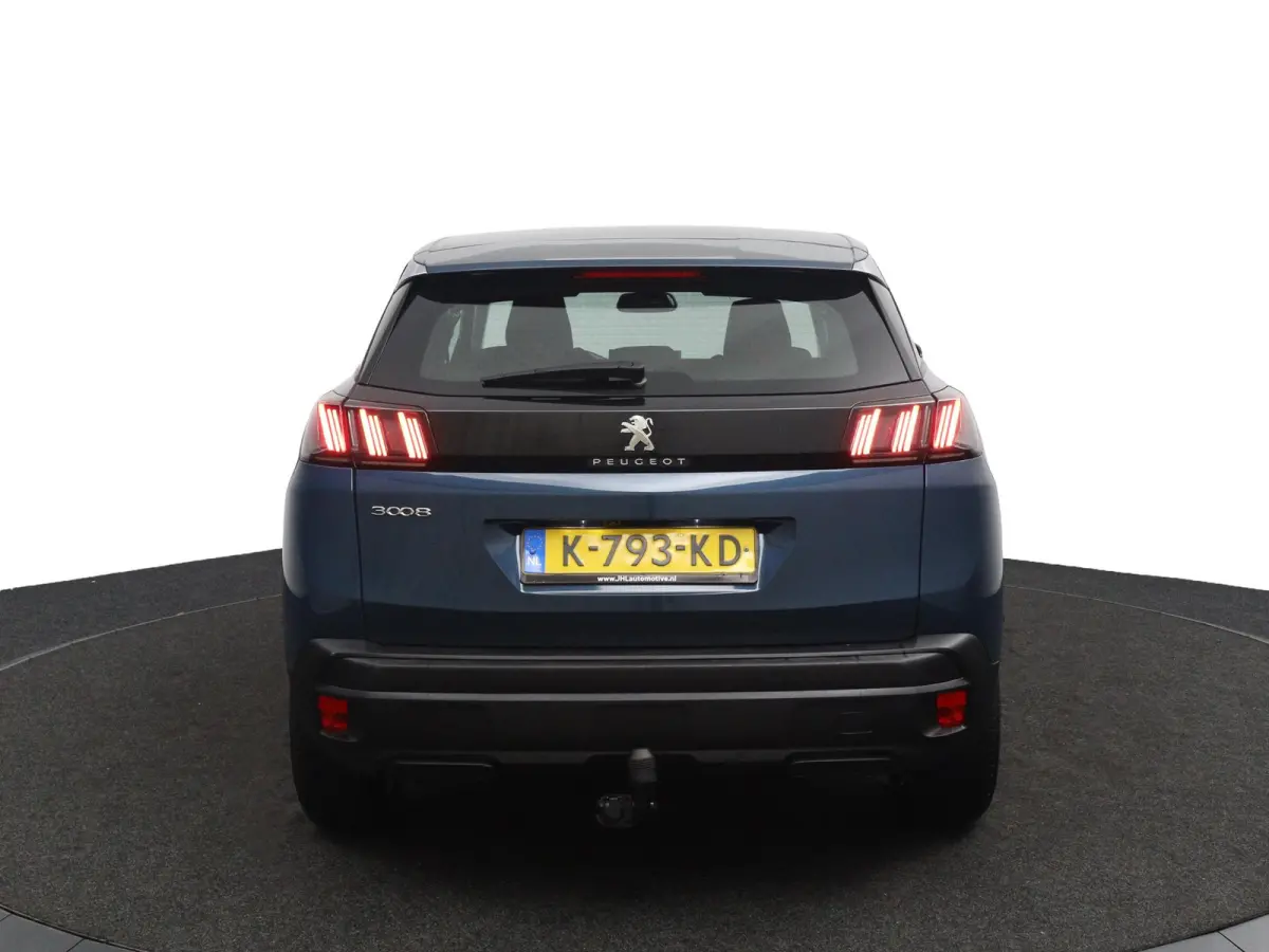 1.2*FACELIFT*CARPLAY*NAVI*CRUISE*ECC*HAAK*CAM*LED*