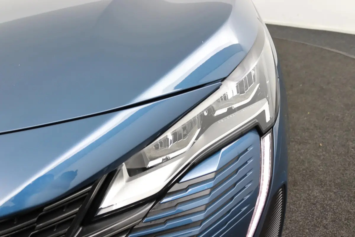 1.2*FACELIFT*CARPLAY*NAVI*CRUISE*ECC*HAAK*CAM*LED*