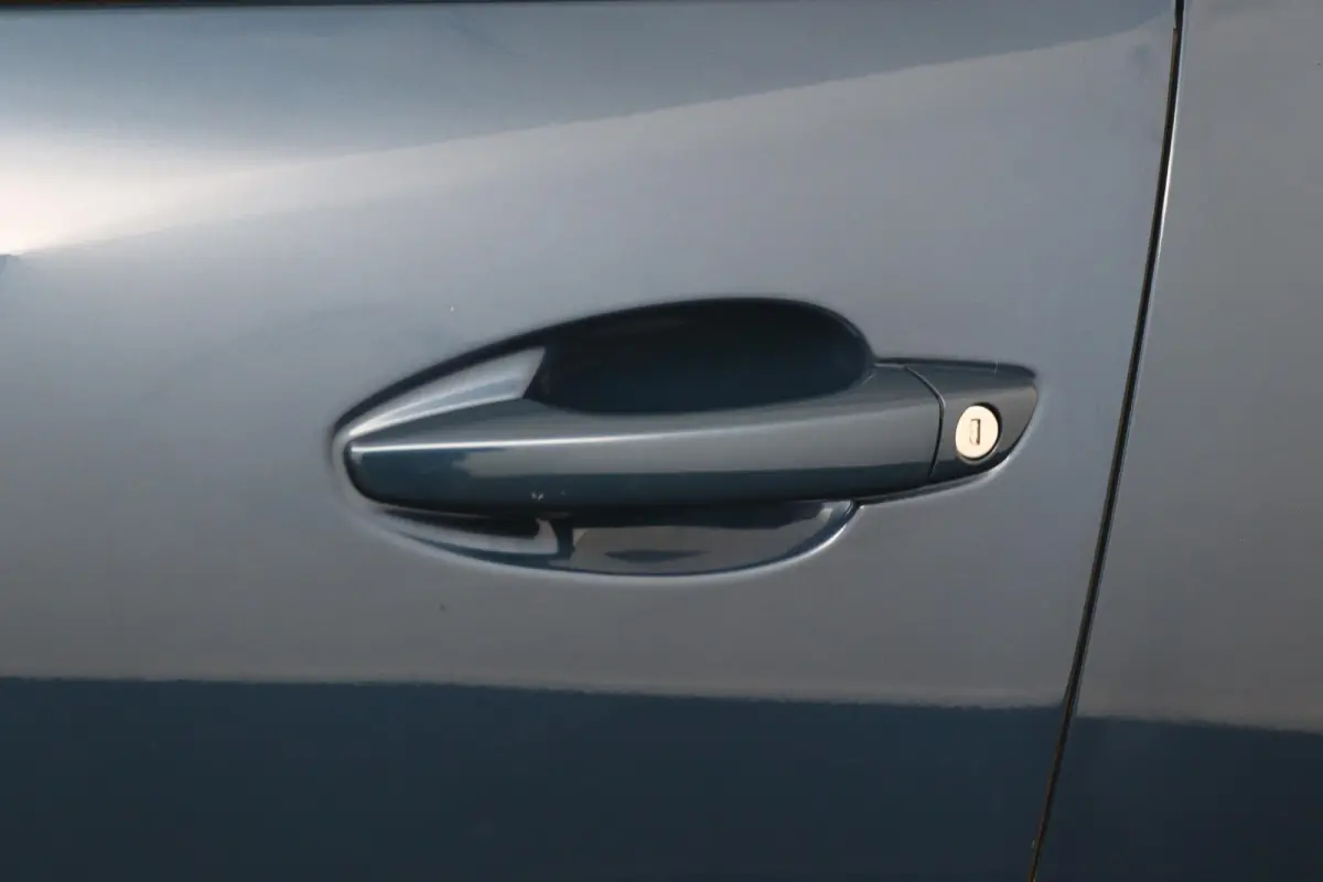 1.2*FACELIFT*CARPLAY*NAVI*CRUISE*ECC*HAAK*CAM*LED*