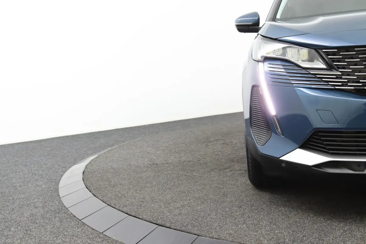 1.2*FACELIFT*CARPLAY*NAVI*CRUISE*ECC*HAAK*CAM*LED*