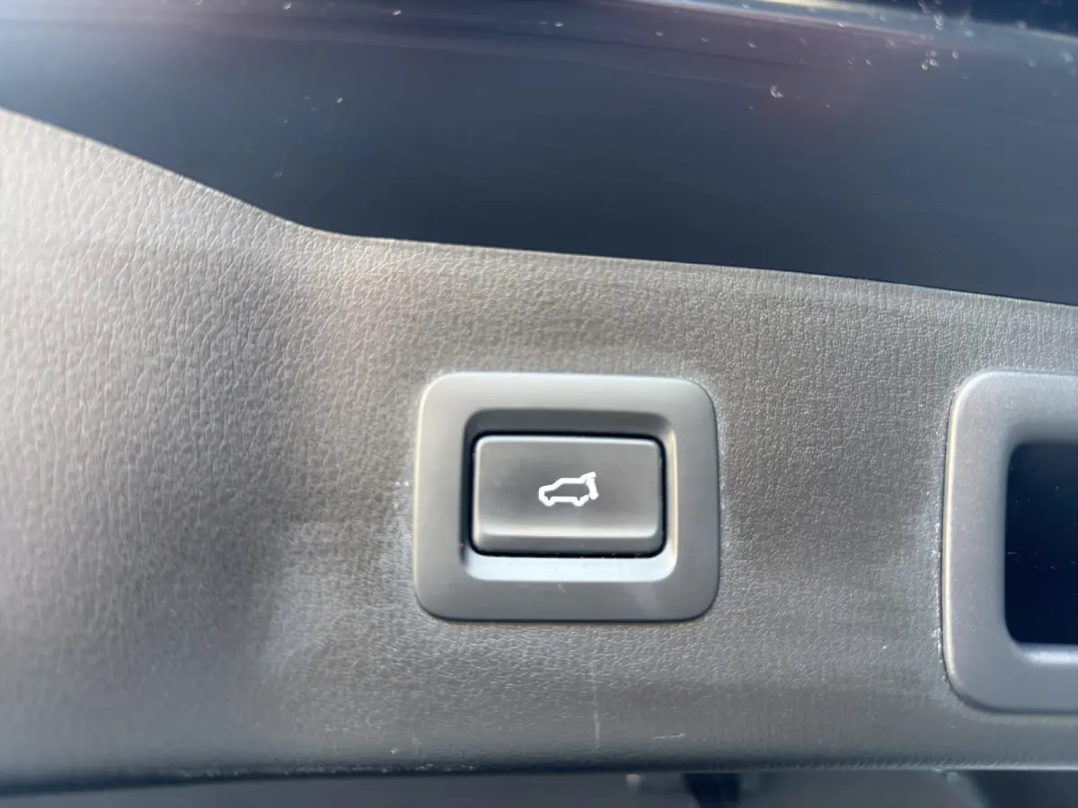 2.0 e-SkyActiv-G M Hybrid 165 Advantage | Trekhaak | Apple Carplay / Android auto | 360 Camera | Navi |