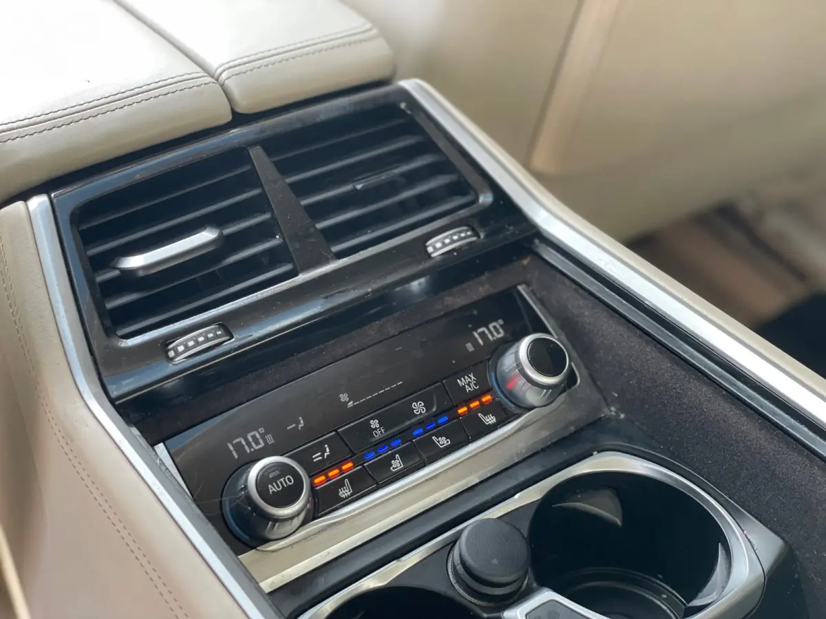 750Li xDrive High Executive | PANO | SOFTCLOSE | CARBON | CAMERA | KEYLESS |