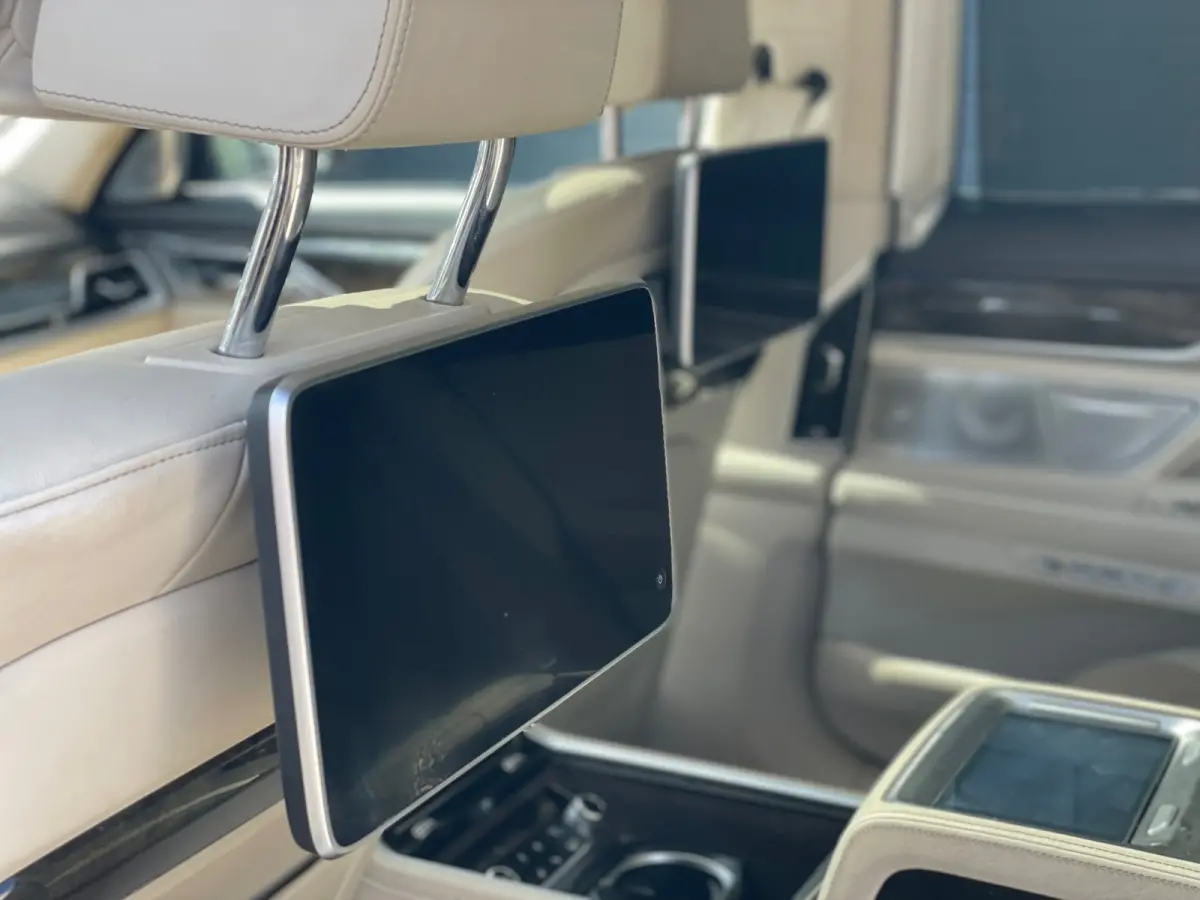 750Li xDrive High Executive | PANO | SOFTCLOSE | CARBON | CAMERA | KEYLESS |