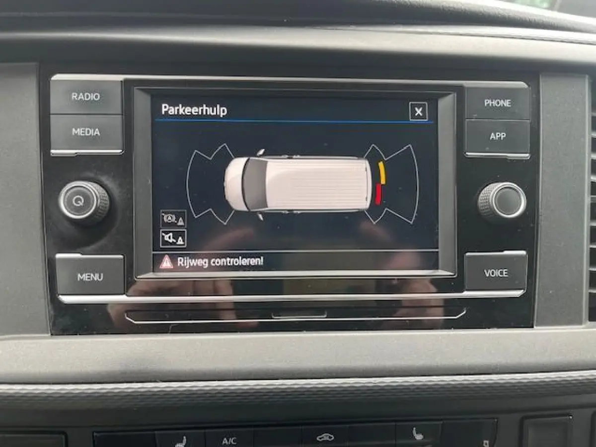 2.0 TDI L2H1 110PK Airco Cruise Control Trekhaak Parkeersensoren Apple Carplay