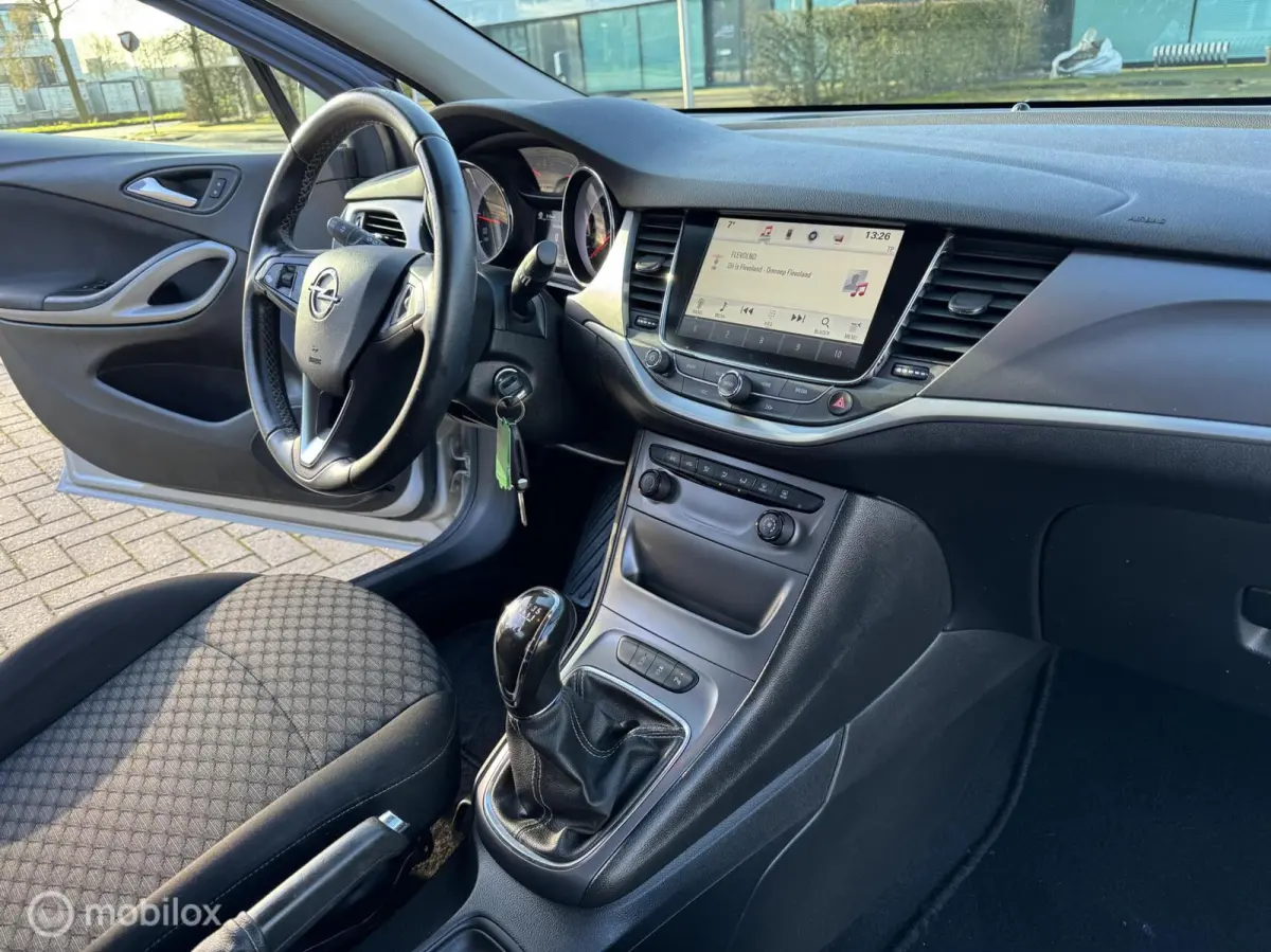 1.0 Online Edition Airco/Navi