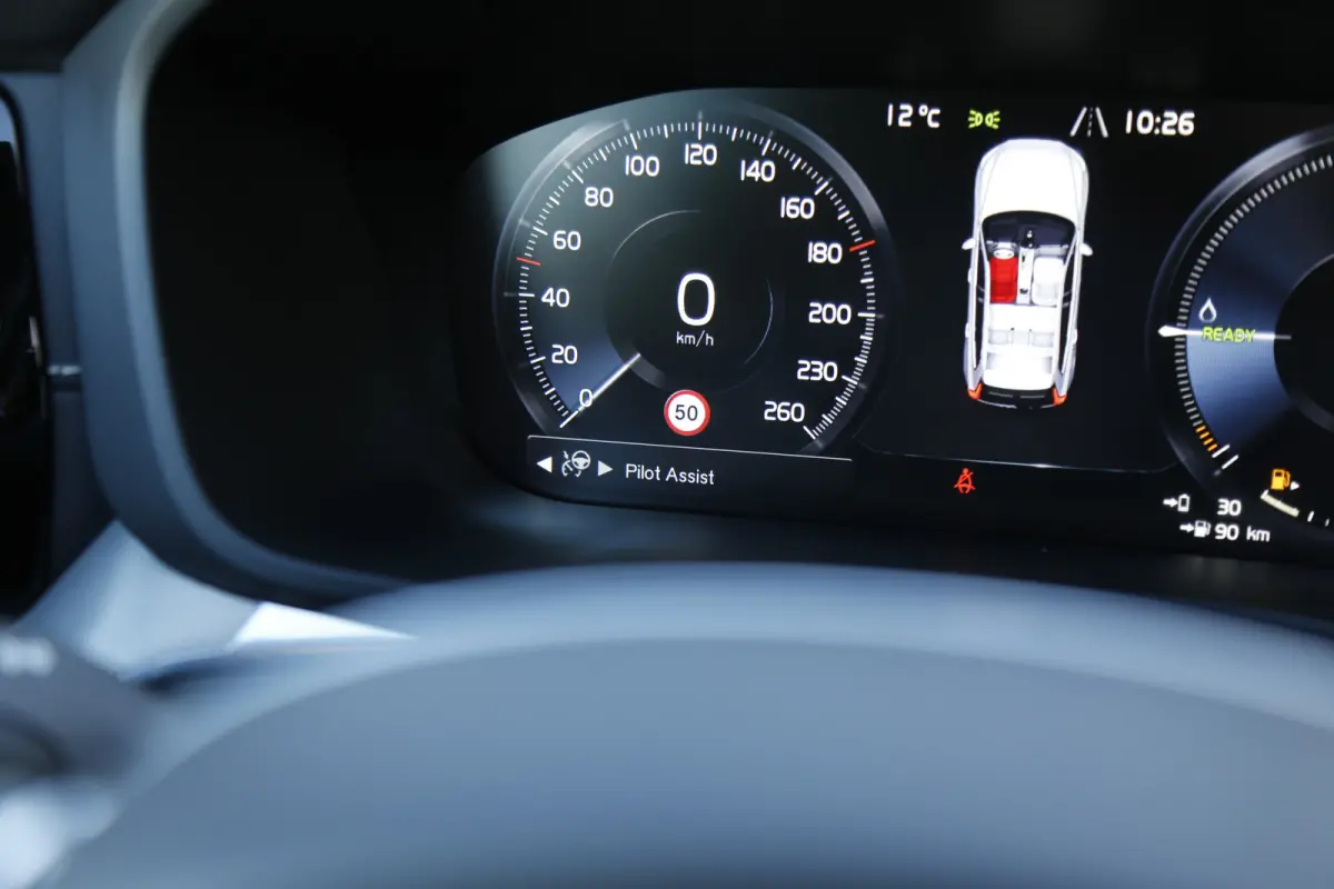 2.0 T8 392PK Plug-in hybrid AWD R-Design*Perfect Volvo Onderh.*B&W!/Pano/Sport Leder/Stoelverw.V+A/Stuurverw./ACC/Pilot ass./360 Camera/Memorie/BLIS/Parkeersens.V+A/21 inch LM*
