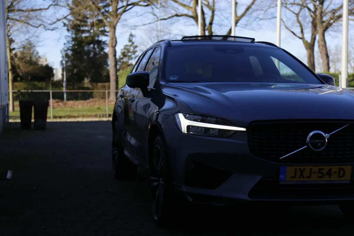 2.0 T8 392PK Plug-in hybrid AWD R-Design*Perfect Volvo Onderh.*B&W!/Pano/Sport Leder/Stoelverw.V+A/Stuurverw./ACC/Pilot ass./360 Camera/Memorie/BLIS/Parkeersens.V+A/21 inch LM*