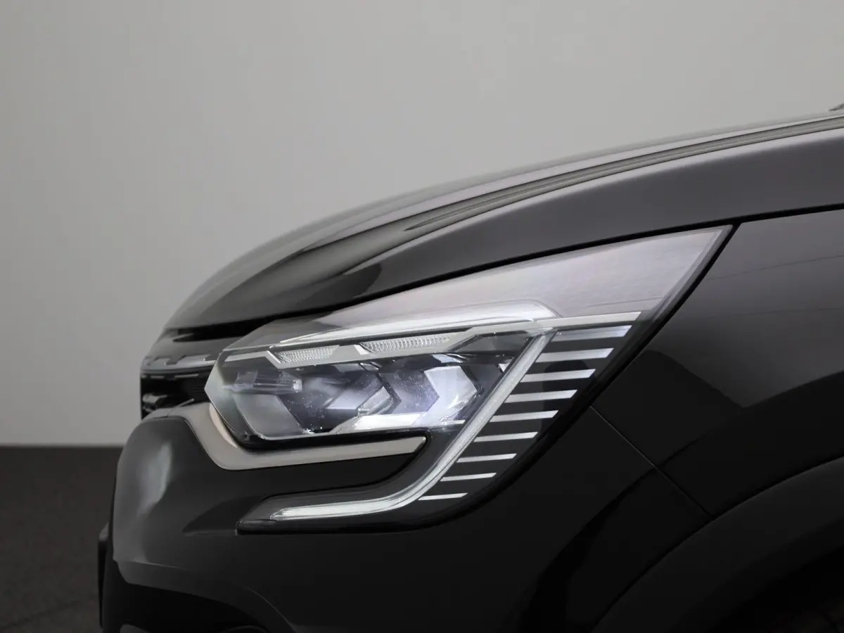 1.3 TCe 140 Initiale Paris | Automaat | Leder | Navigatie | Stoel verwarming | Apple carplay | Climate control | Camera | Parkeer sensoren | LMV | LED |