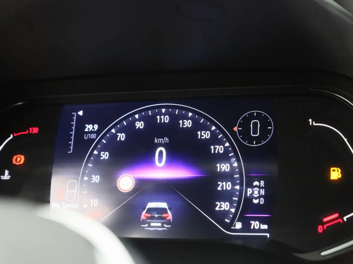 1.3 TCe 140 Initiale Paris | Automaat | Leder | Navigatie | Stoel verwarming | Apple carplay | Climate control | Camera | Parkeer sensoren | LMV | LED |