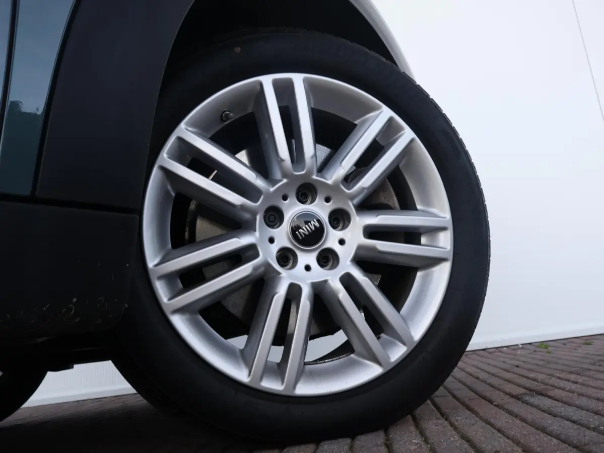 Cooper ALL4 | SoH 85% | Active Cruise Control | Navigatie | Achteruitrijcamera | Comfortstoelen | Elektrische Achterklep