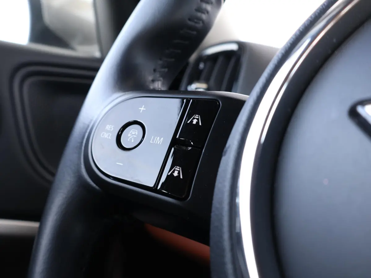 Cooper ALL4 | SoH 85% | Active Cruise Control | Navigatie | Achteruitrijcamera | Comfortstoelen | Elektrische Achterklep