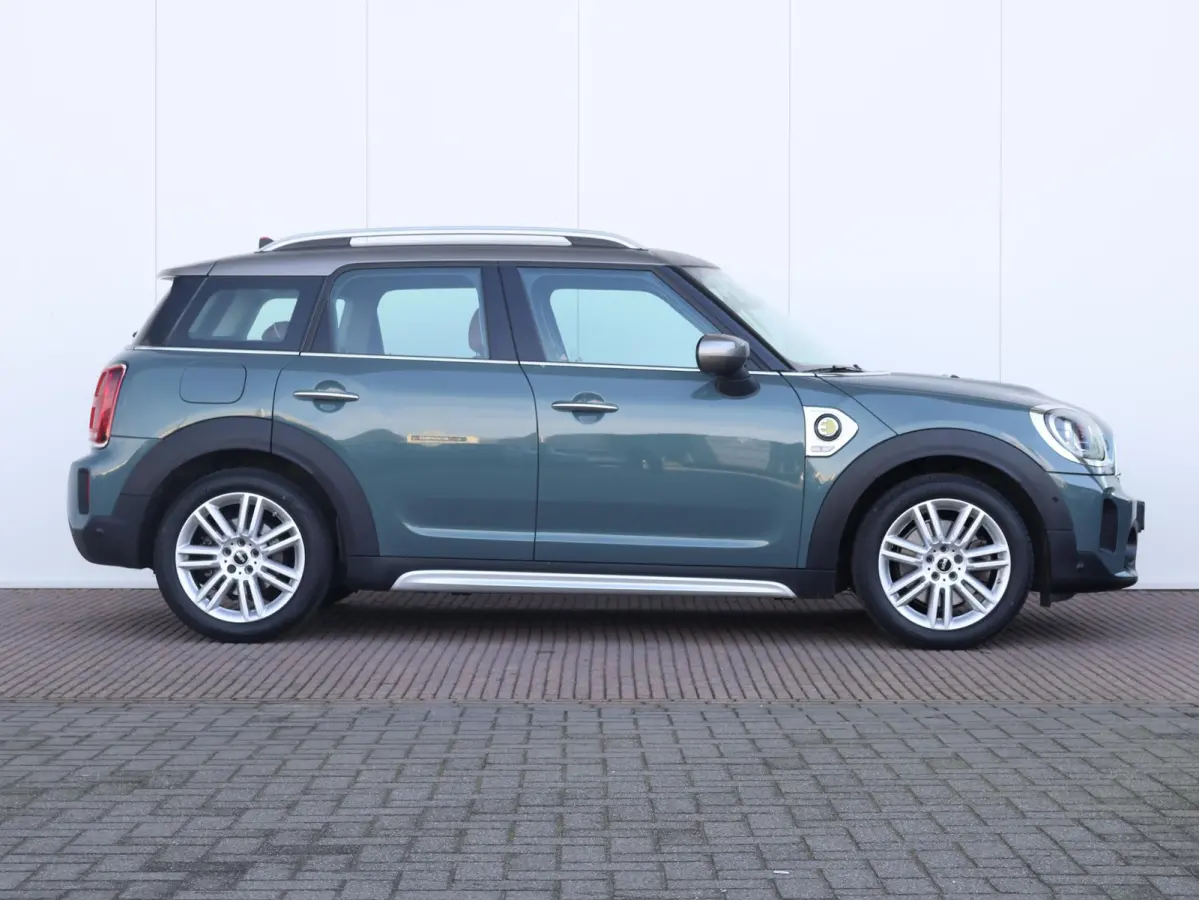Cooper ALL4 | SoH 85% | Active Cruise Control | Navigatie | Achteruitrijcamera | Comfortstoelen | Elektrische Achterklep