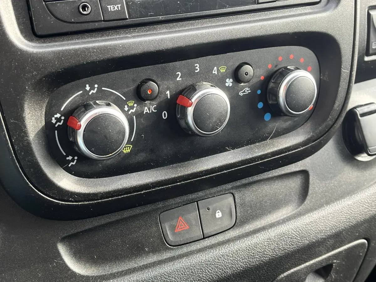 2.0 MJ L2H1*DC*5-PERS*CRUISE*A/C*HAAK*TEL*LED*PDC*