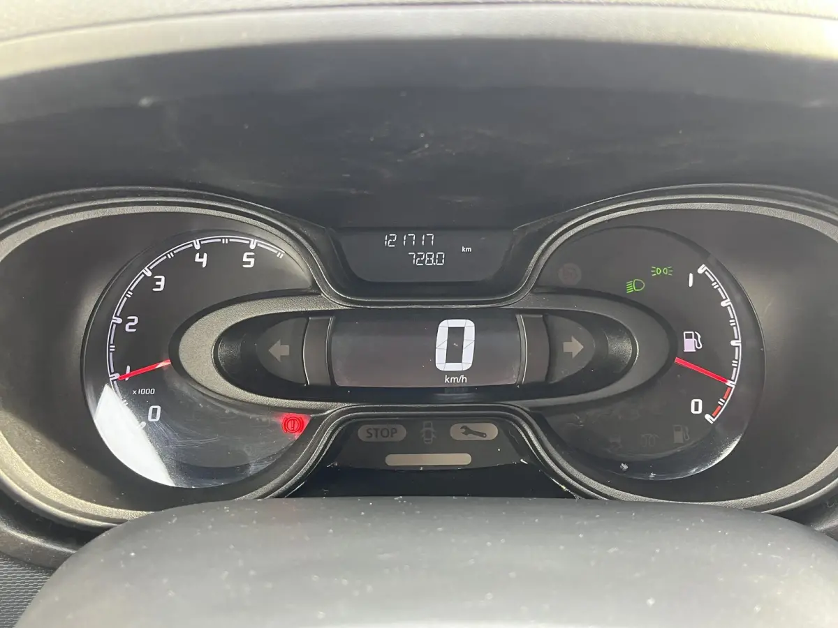 2.0 MJ L2H1*DC*5-PERS*CRUISE*A/C*HAAK*TEL*LED*PDC*