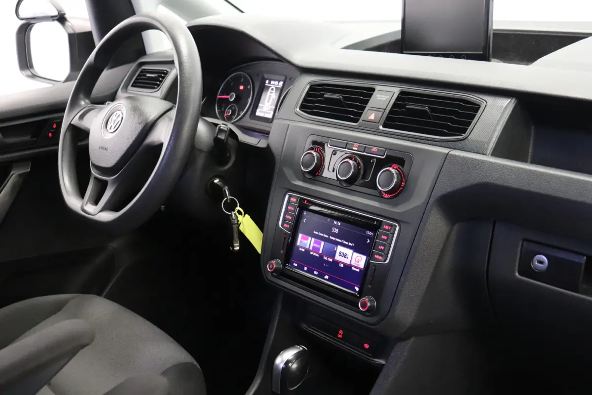 2.0 TDI 102PK Automaat EURO 6 - Airco - Navi - Cruise - € 14.499,- Excl.