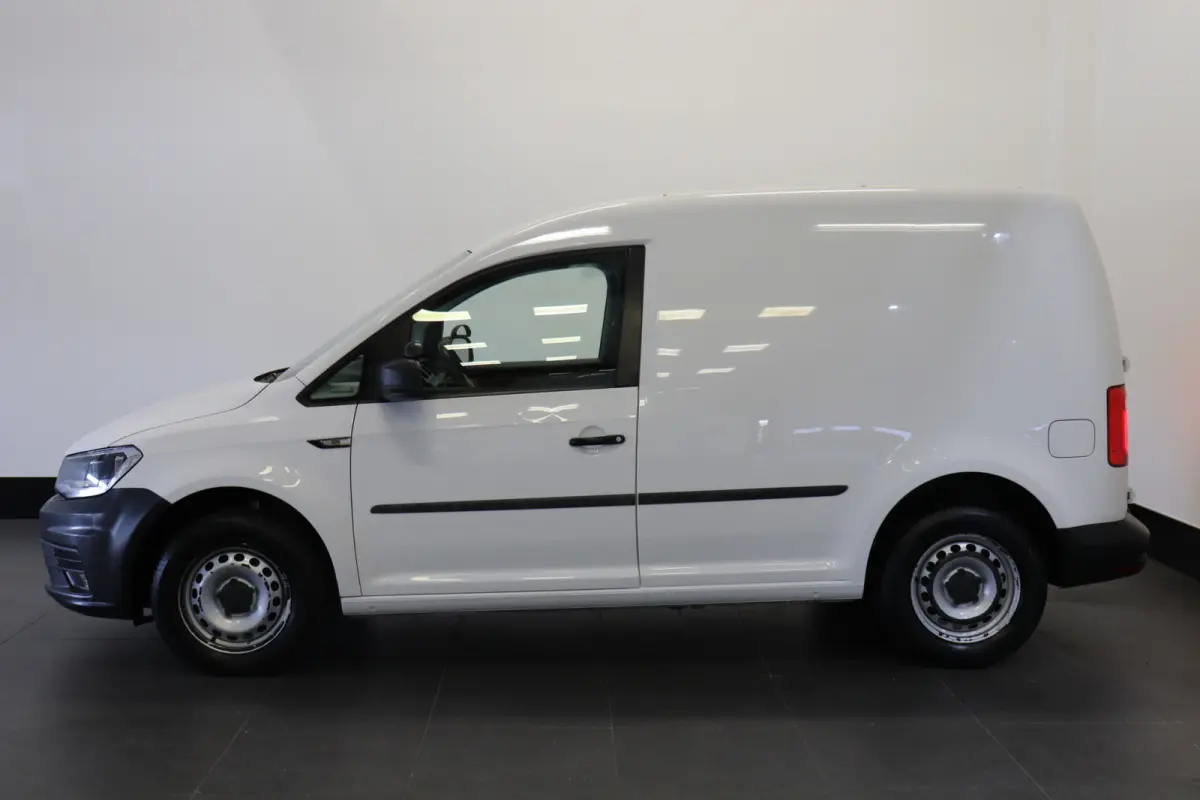 2.0 TDI 102PK Automaat EURO 6 - Airco - Navi - Cruise - € 14.499,- Excl.