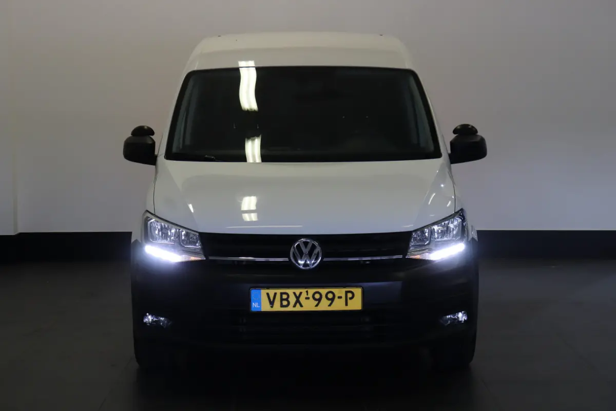 2.0 TDI 102PK Automaat EURO 6 - Airco - Navi - Cruise - € 14.499,- Excl.