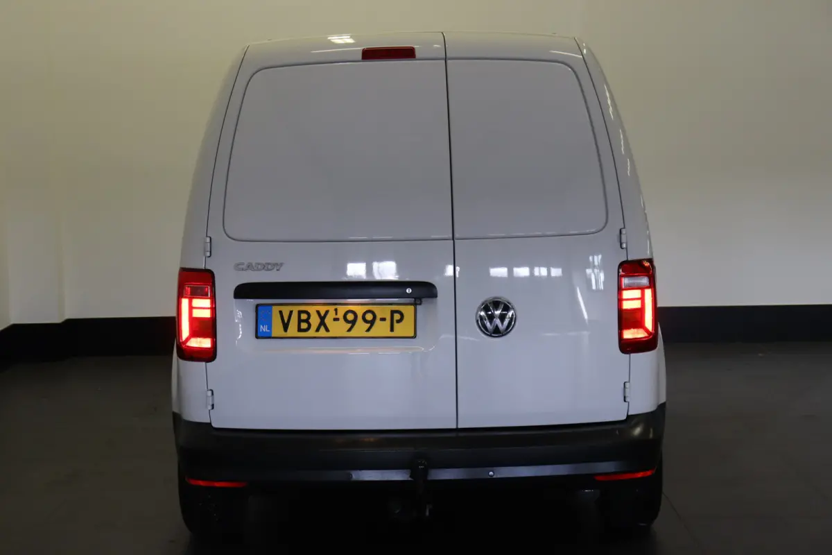 2.0 TDI 102PK Automaat EURO 6 - Airco - Navi - Cruise - € 14.499,- Excl.