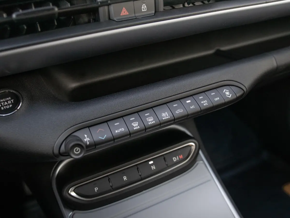 1.2T 4xe The North Face | Actieprijs! | Clima | Apple Carplay | Adapt. Cruise | Elektr. A-Klep | Keyless | Navi | Stoel&Stuurverwarming