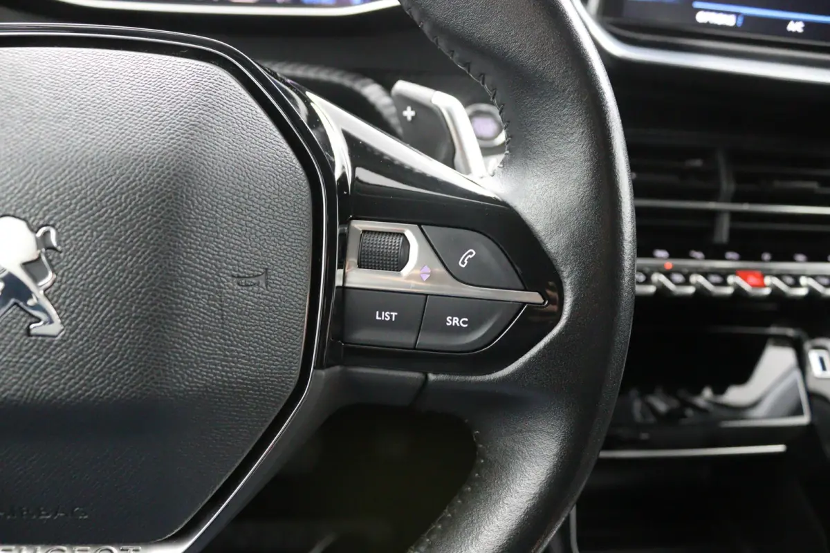 1.2 Allure*AUTOM*CARPLAY*ACC*LANE-ASS*NAVI*CAMERA*
