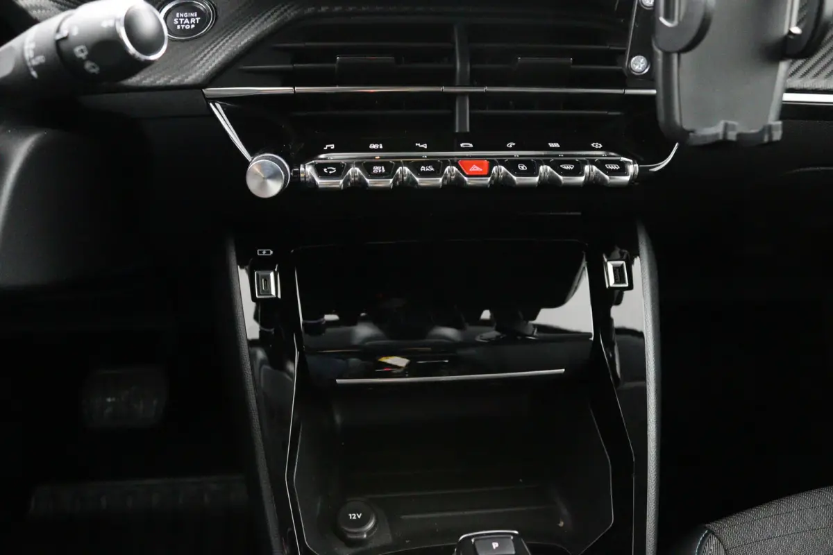 1.2 Allure*AUTOM*CARPLAY*ACC*LANE-ASS*NAVI*CAMERA*