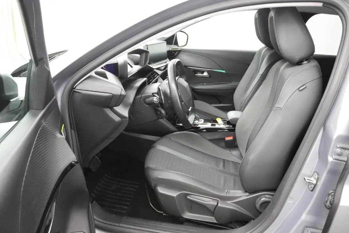 1.2 Allure*AUTOM*CARPLAY*ACC*LANE-ASS*NAVI*CAMERA*