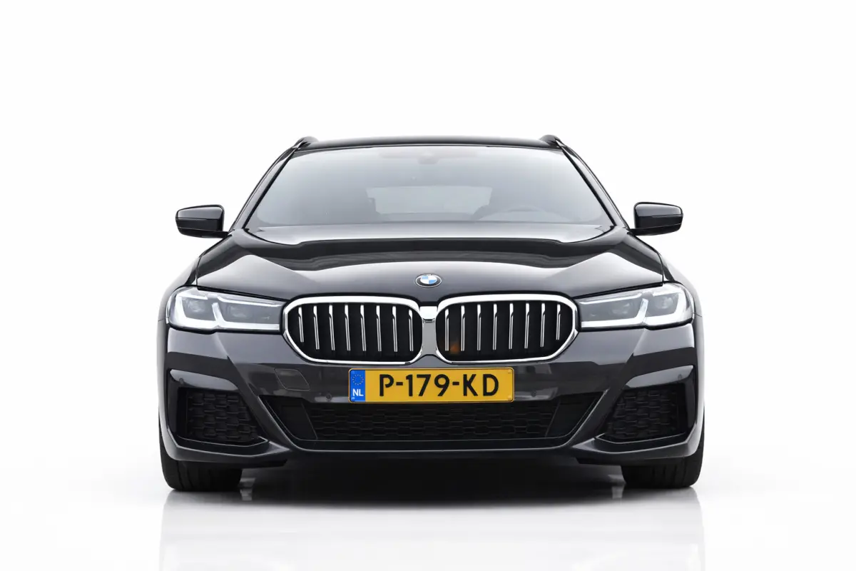 520i M-Sport | LASERLIGHT | NAP | DEALER ONDERHOUDEN | APPLE CARPLAY | ANDRIOD AUTO | SFEERVERLICHTING