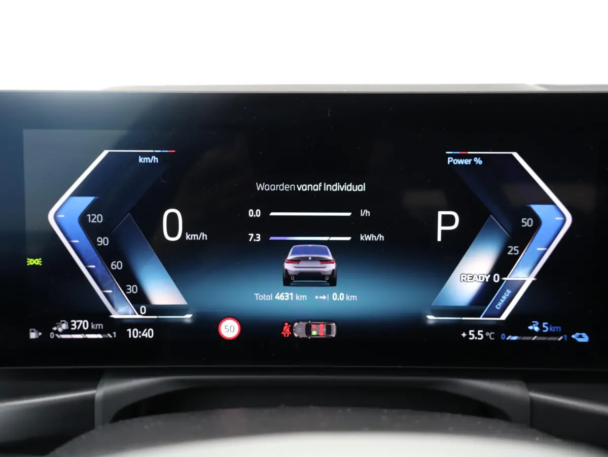 330e | SoH 100% | M Sportpakket Pro/ Verwarmd Stuurwiel/ Comfort Access/ Trekhaak/ HiFi/ Cruise Control/ Stoelverwarming/ 19"LMV/ Achteruitrijcamera