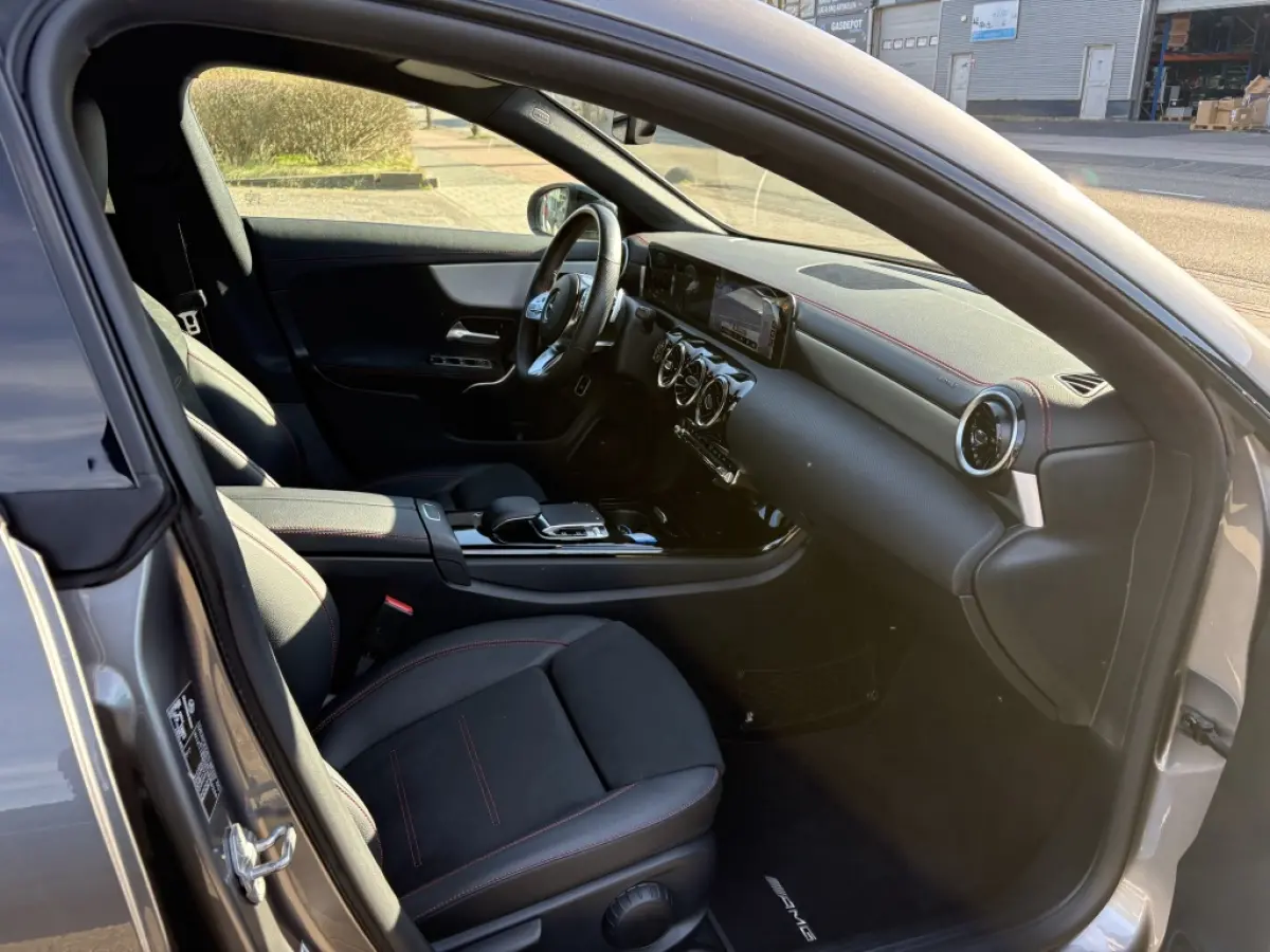180 d Business Solution AMG DAB Camera Stoelverwarming