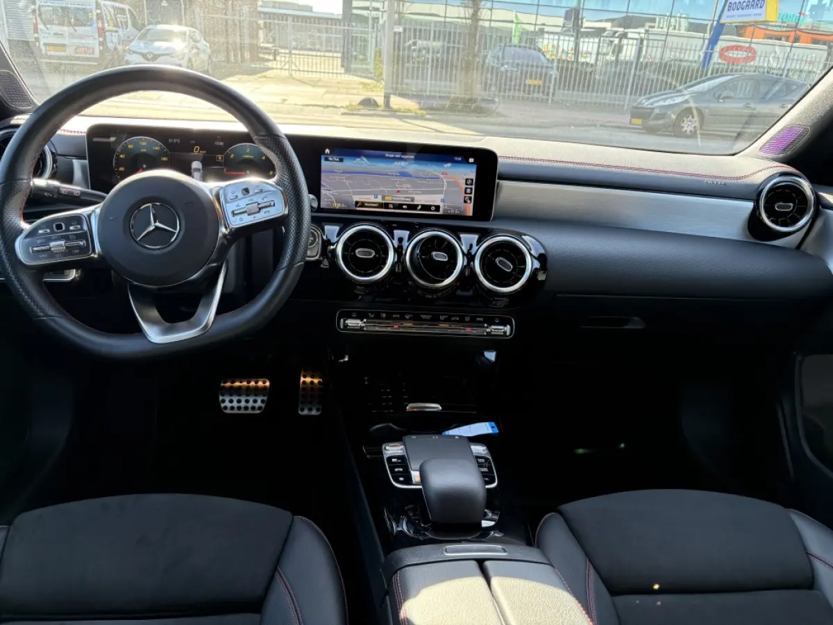 180 d Business Solution AMG DAB Camera Stoelverwarming