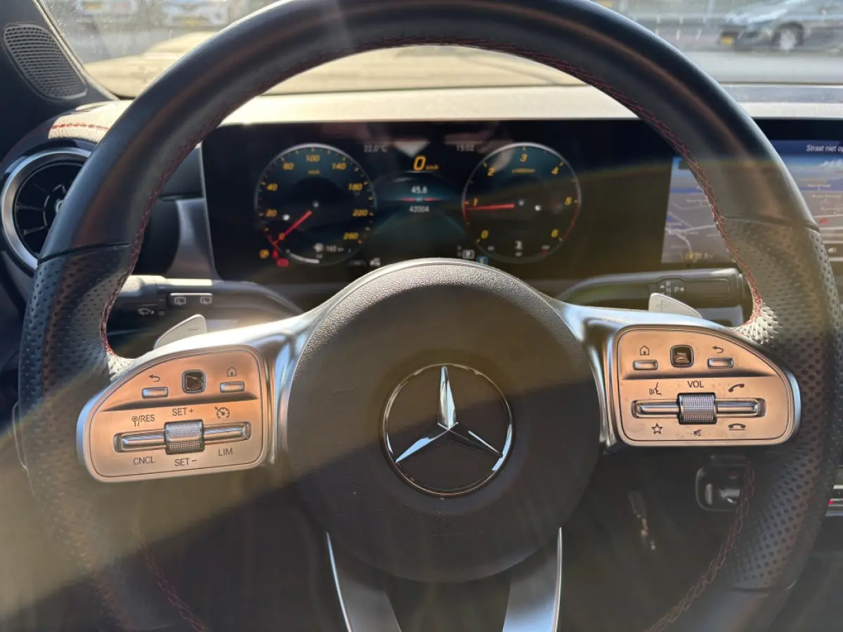 180 d Business Solution AMG DAB Camera Stoelverwarming