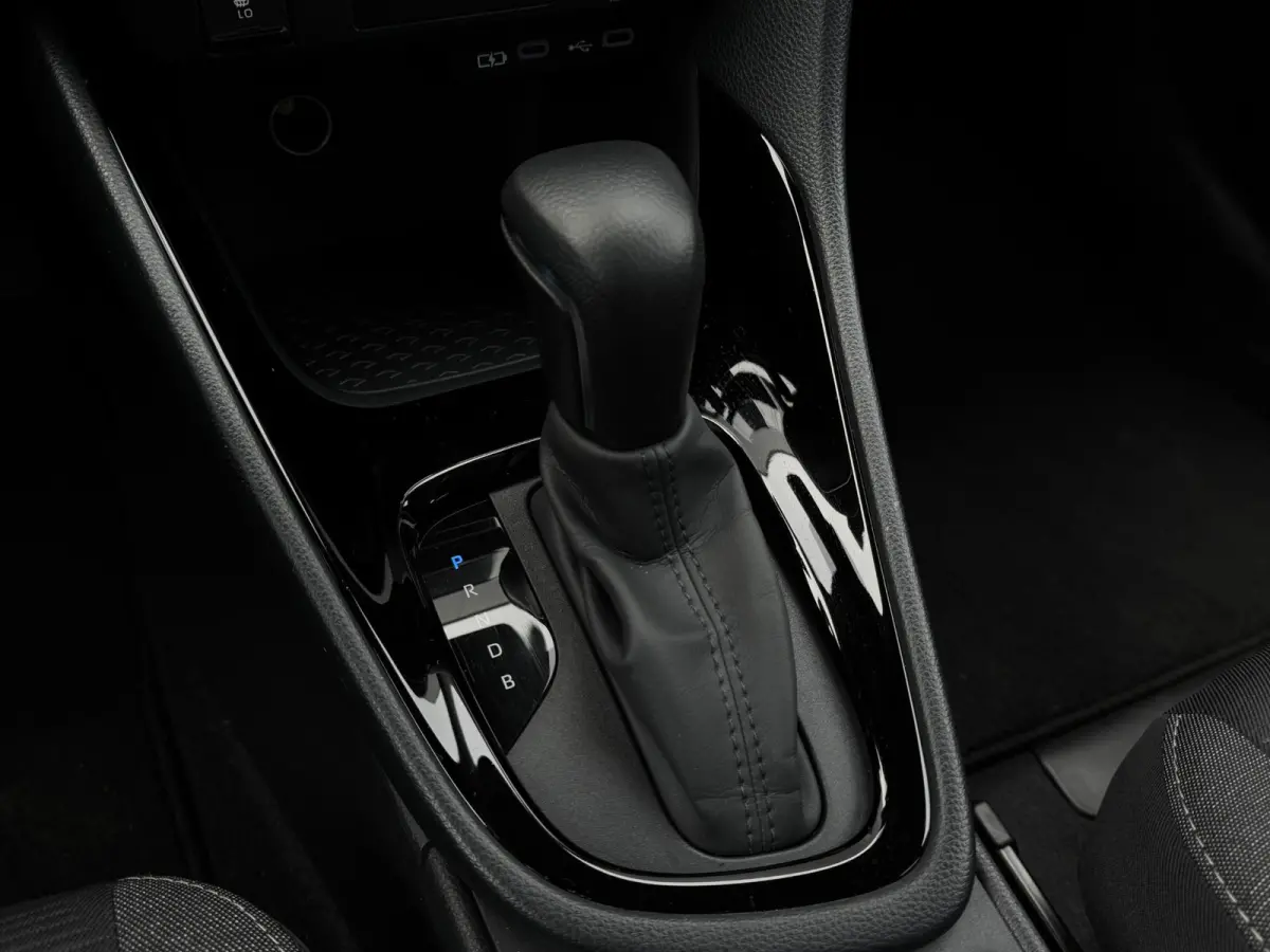 1.5 Hybrid 115 Dynamic 2024 | Stuur- en Stoelverwarming | Apple Carplay | Adap Cruise
