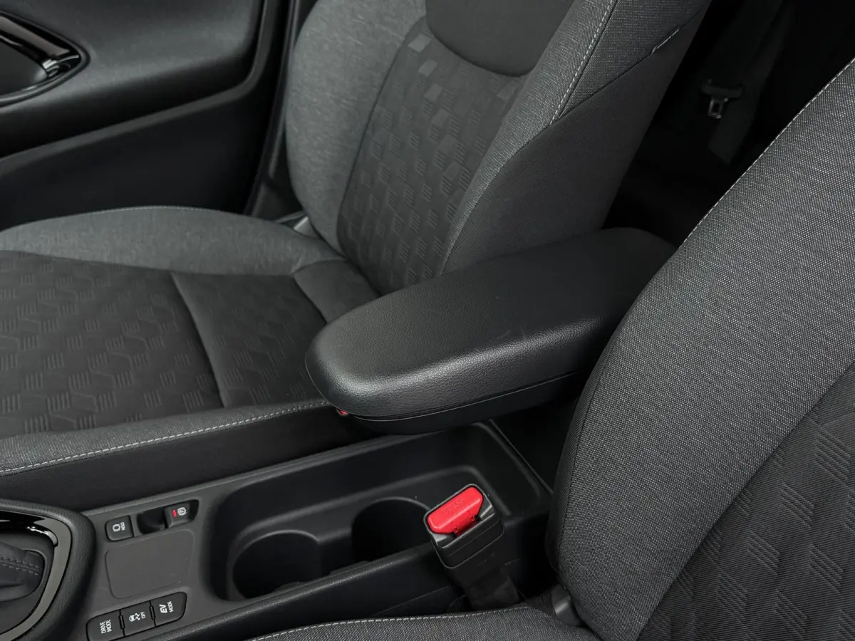 1.5 Hybrid 115 Dynamic 2024 | Stuur- en Stoelverwarming | Apple Carplay | Adap Cruise