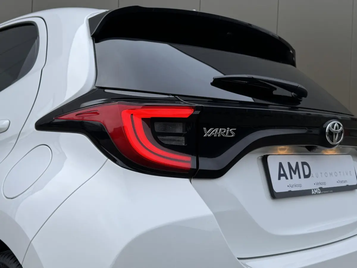 1.5 Hybrid 115 Dynamic 2024 | Stuur- en Stoelverwarming | Apple Carplay | Adap Cruise