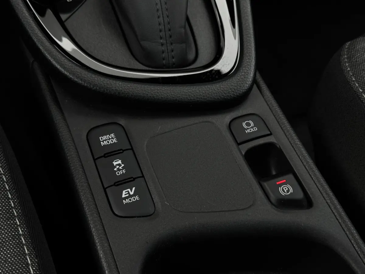 1.5 Hybrid 115 Dynamic 2024 | Stuur- en Stoelverwarming | Apple Carplay | Adap Cruise