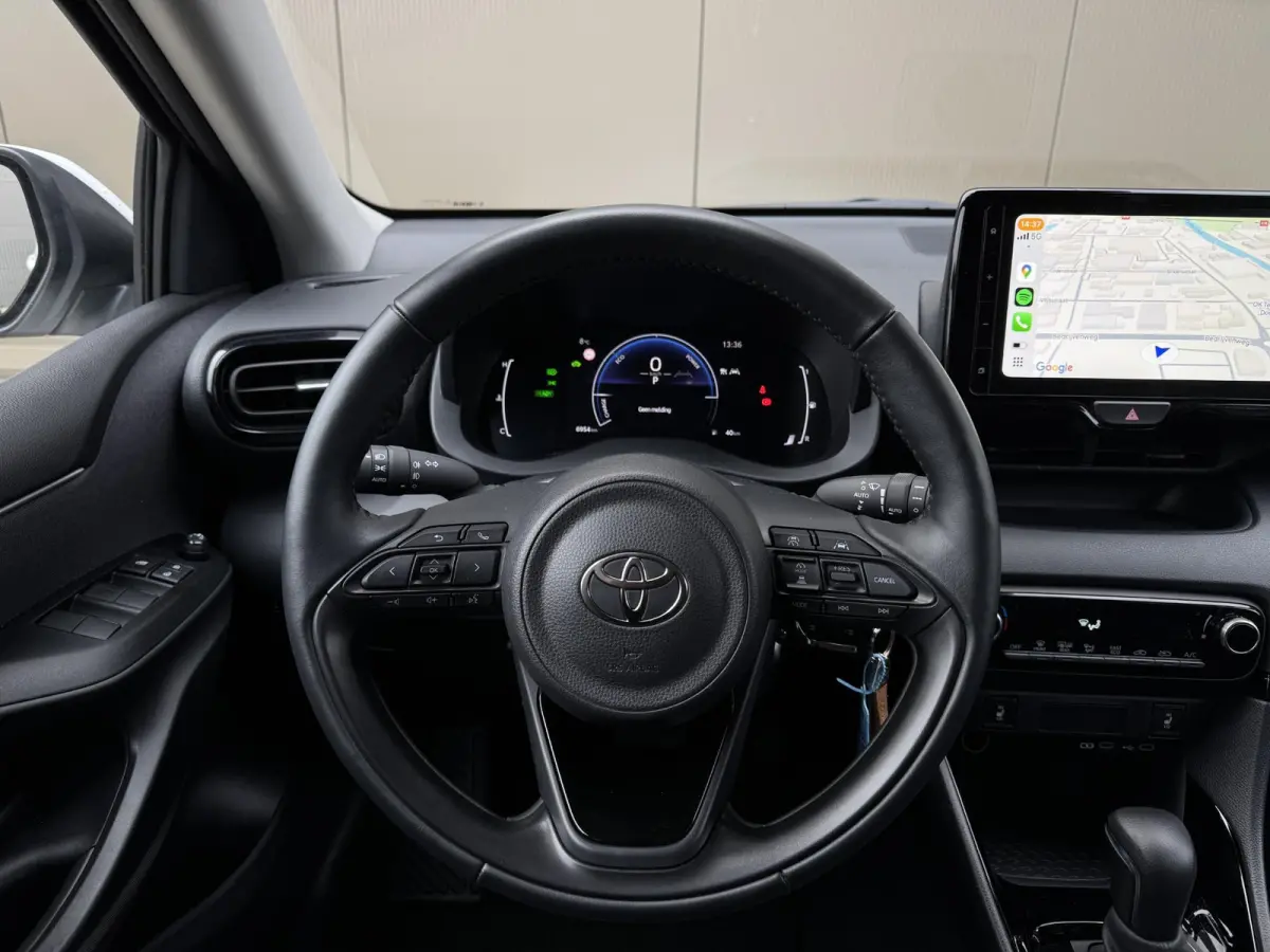 1.5 Hybrid 115 Dynamic 2024 | Stuur- en Stoelverwarming | Apple Carplay | Adap Cruise