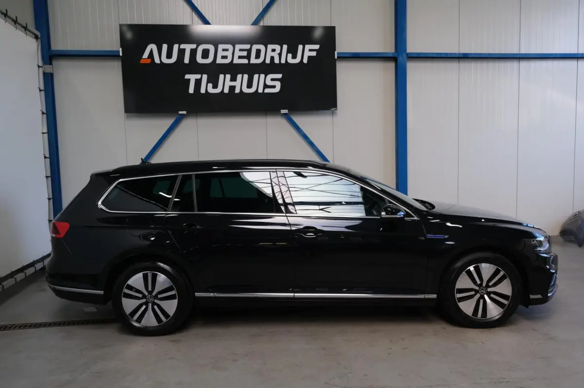 1.4 TSI PHEV GTE Business - SOH 99% Cruise, Camera, Camera, Massage stoelen