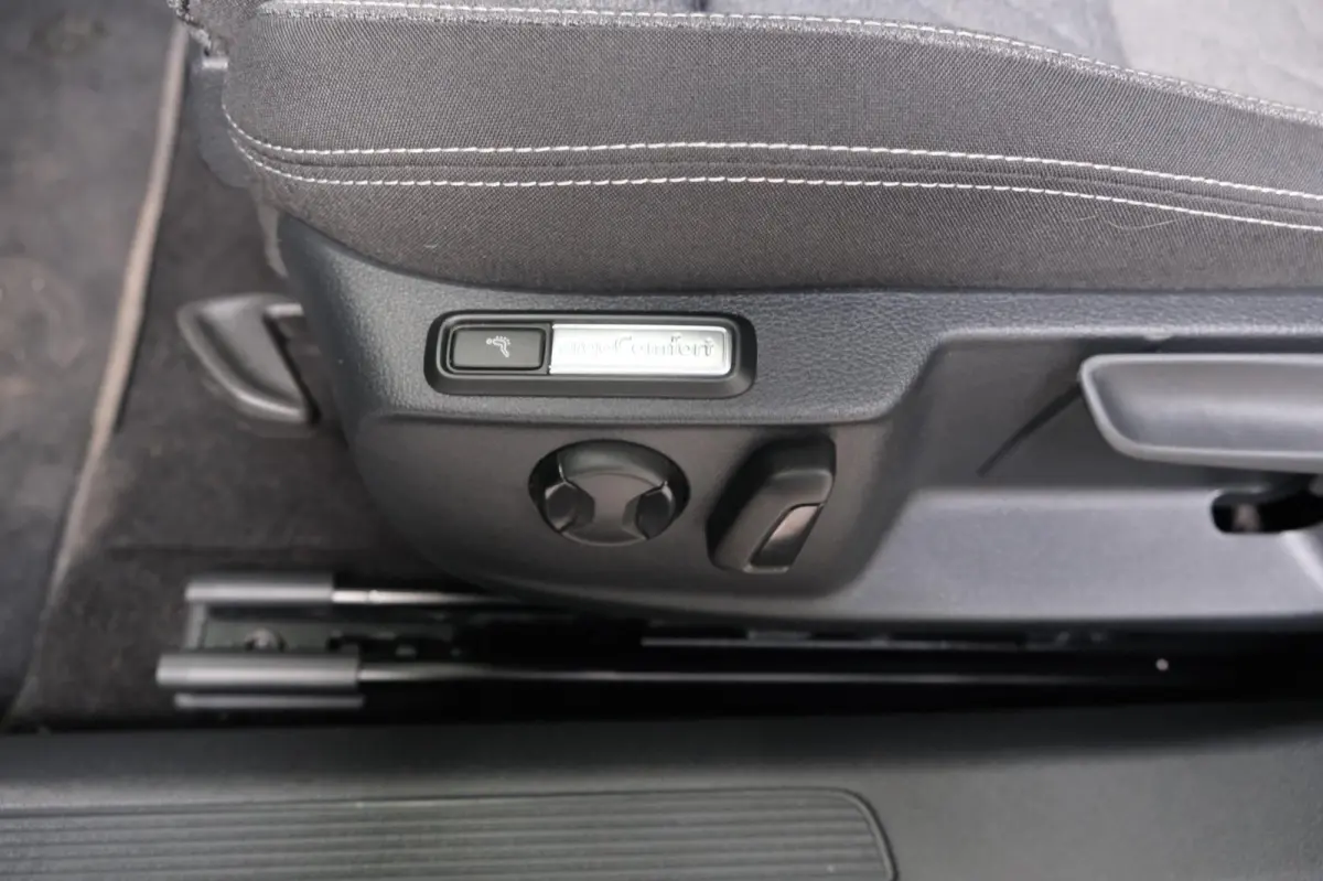 1.4 TSI PHEV GTE Business - SOH 99% Cruise, Camera, Camera, Massage stoelen