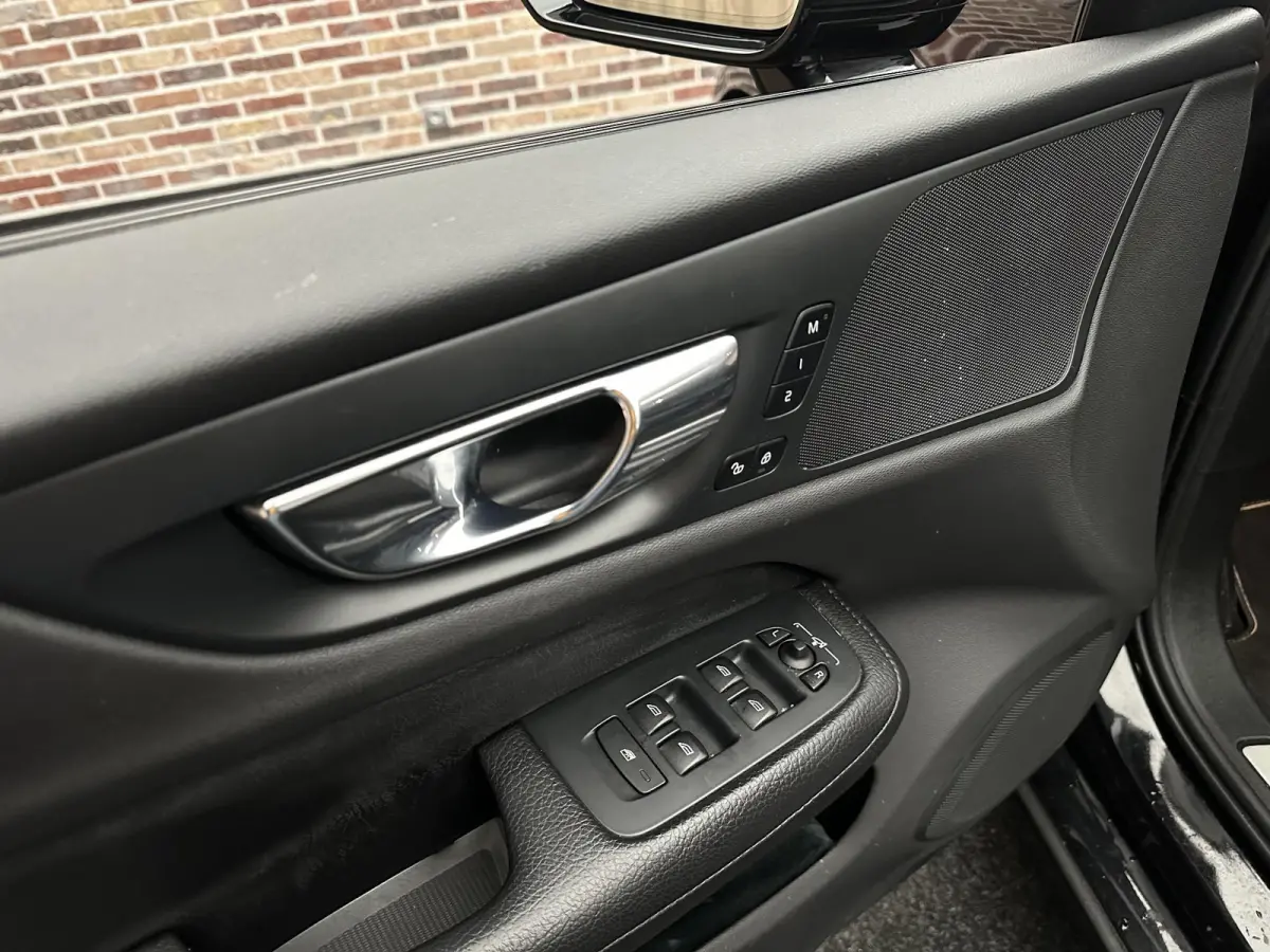 2.0 T4 R-Design Camera | Adaptieve cruise | Elekt. verstelbare stoel