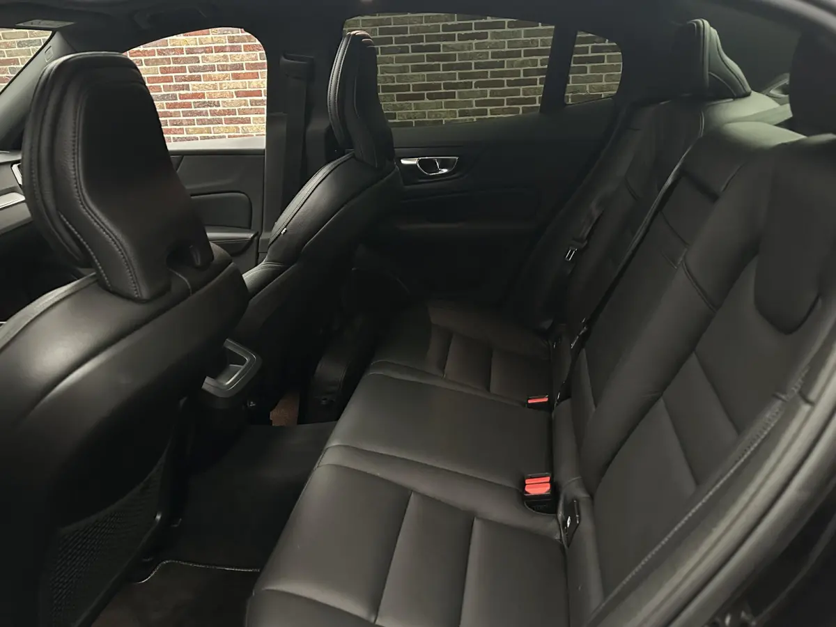 2.0 T4 R-Design Camera | Adaptieve cruise | Elekt. verstelbare stoel