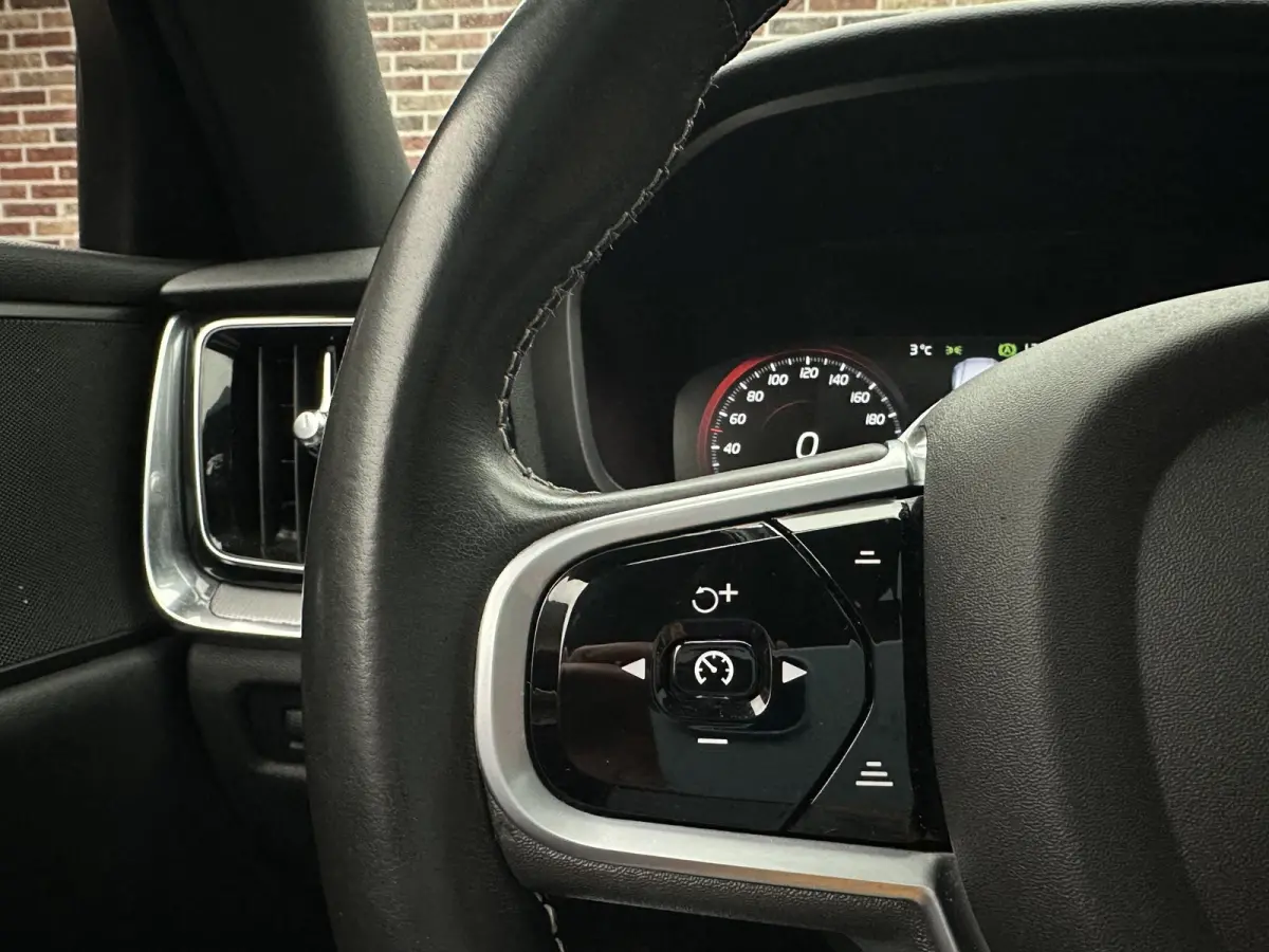 2.0 T4 R-Design Camera | Adaptieve cruise | Elekt. verstelbare stoel