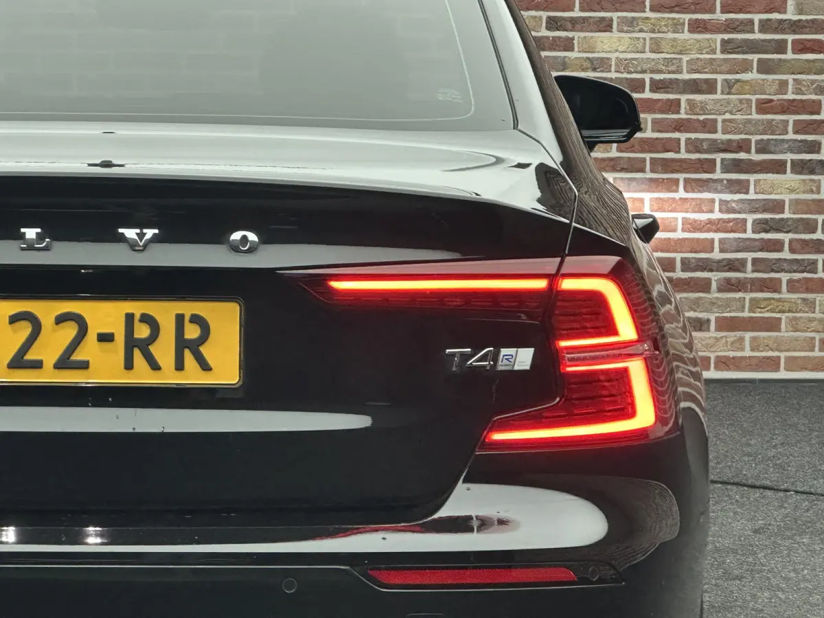 2.0 T4 R-Design Camera | Adaptieve cruise | Elekt. verstelbare stoel