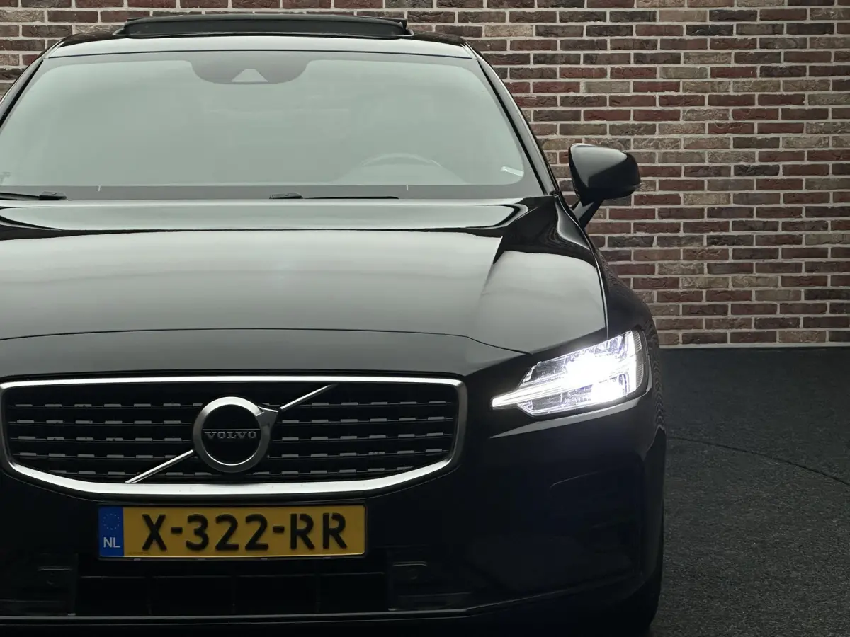 2.0 T4 R-Design Camera | Adaptieve cruise | Elekt. verstelbare stoel