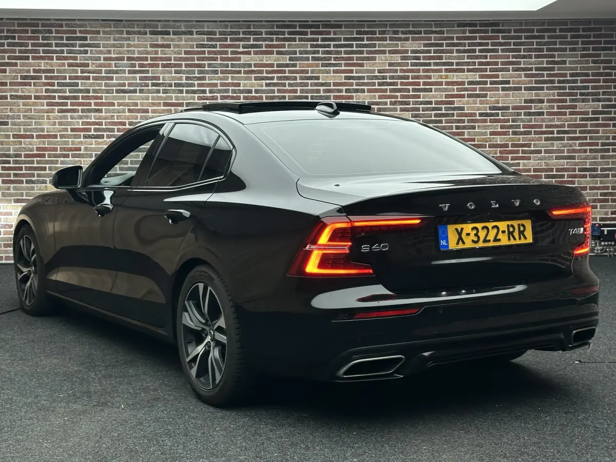 2.0 T4 R-Design Camera | Adaptieve cruise | Elekt. verstelbare stoel