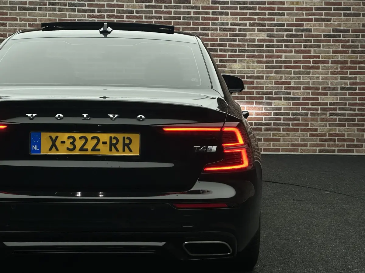 2.0 T4 R-Design Camera | Adaptieve cruise | Elekt. verstelbare stoel