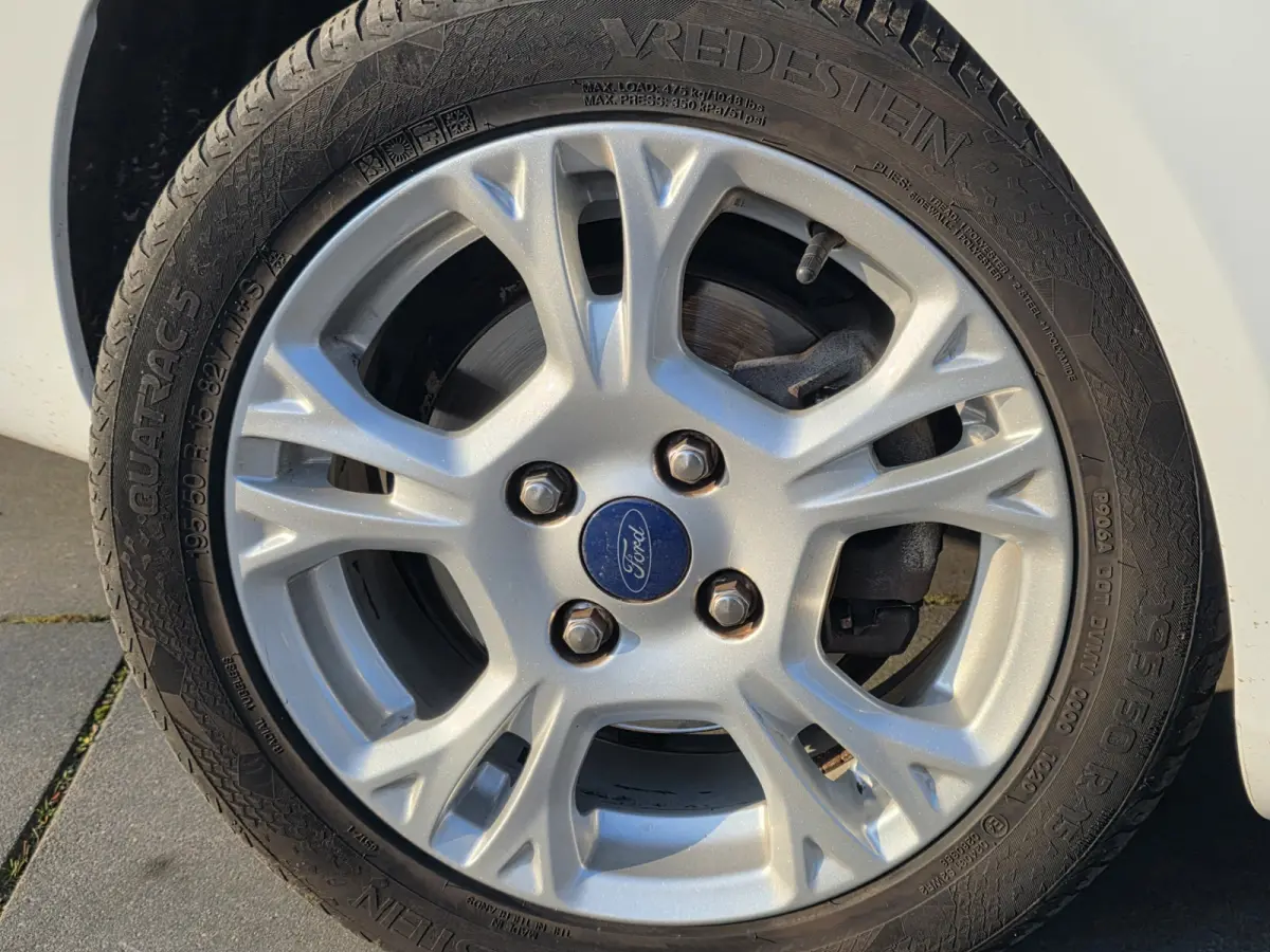 1.0 EcoBoost Titanium Automaat – Parkeersensoren – Comfort – Zuinig –