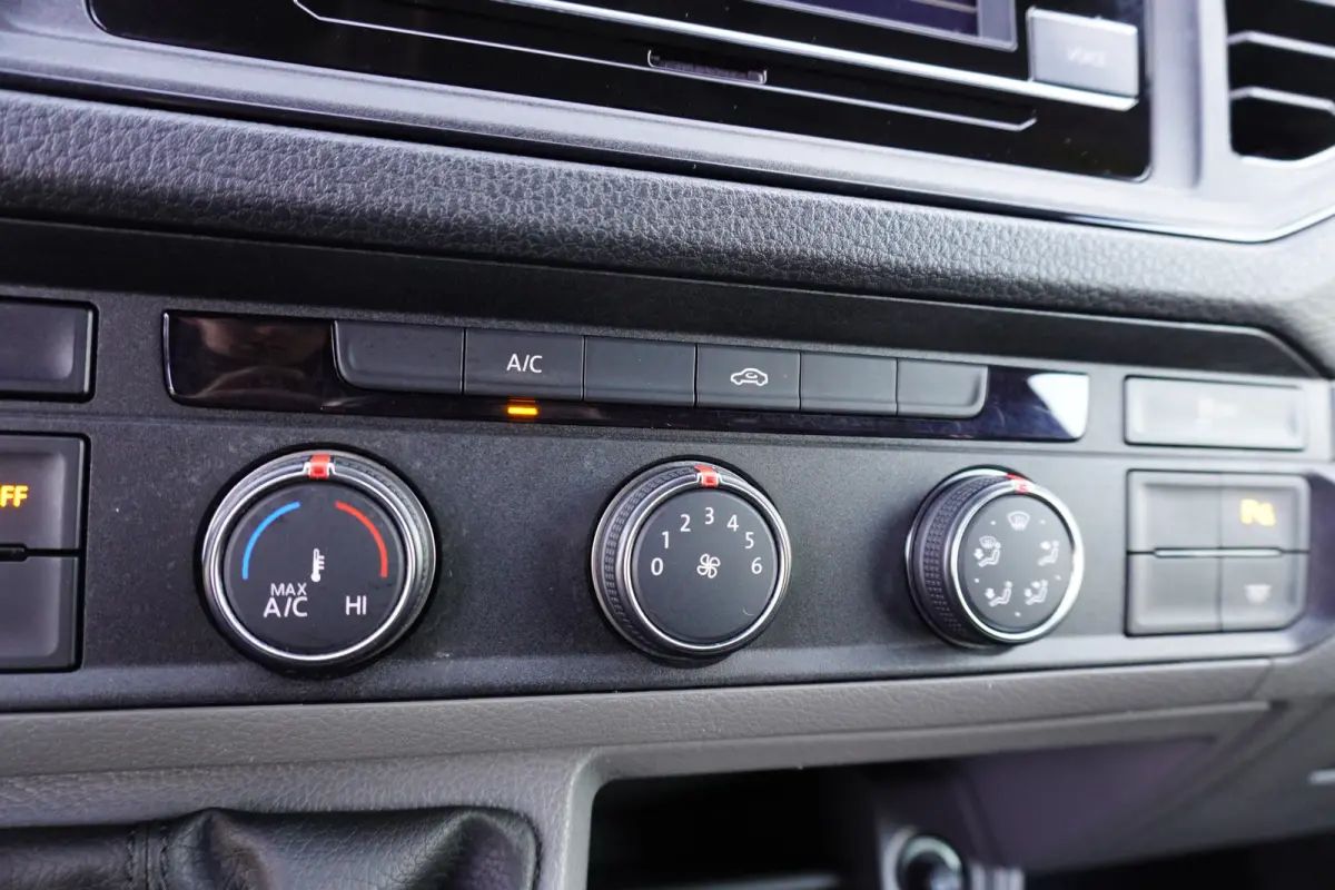 140pk L4H3/L3H2 Apple Carplay Camera Airco Parkeersensoren Euro6 Passagiersstoel